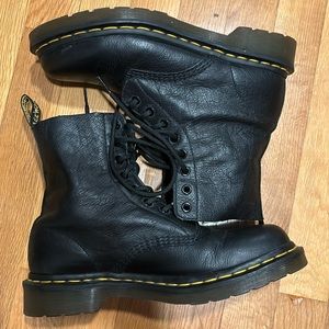 Dr. Martens The Originals Lace-up Black Leather Boots, women’s size 8